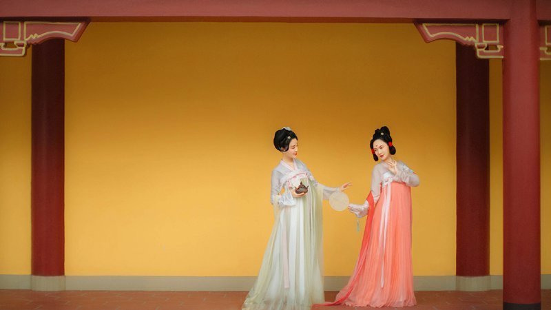 What is Traditional Chinese Clothing?