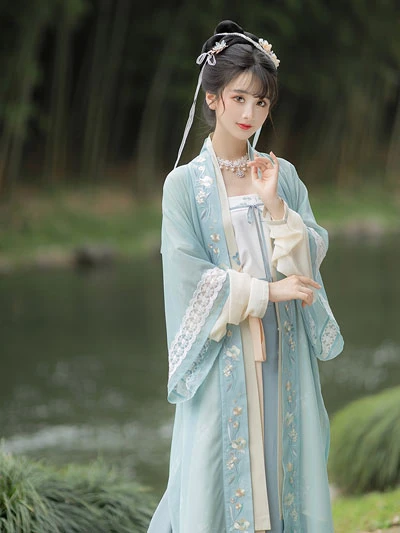 Essential Tips on How to Choose Hanfu for Newcomers - Newhanfu