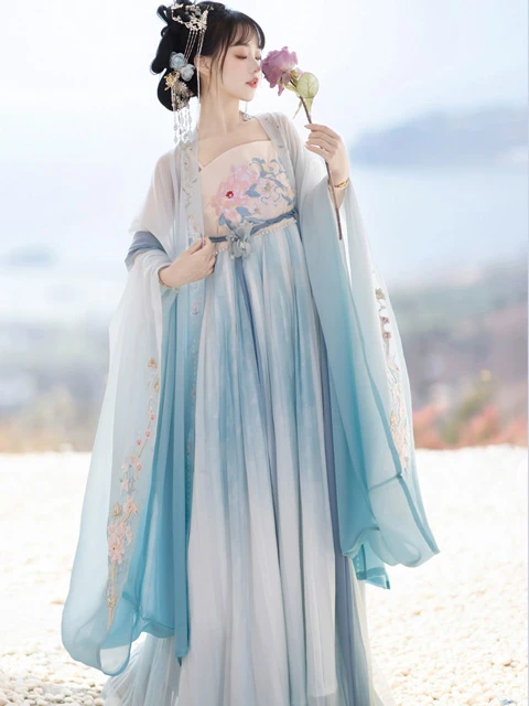 Discovering 8 Hanfu Color Styles: Timeless Elegance in Traditional ...