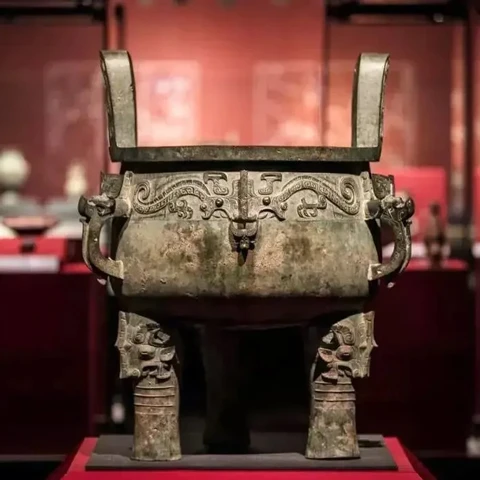 Discover China's 10 Most Iconic Bronze Ding: Symbols of Power and Ceremony