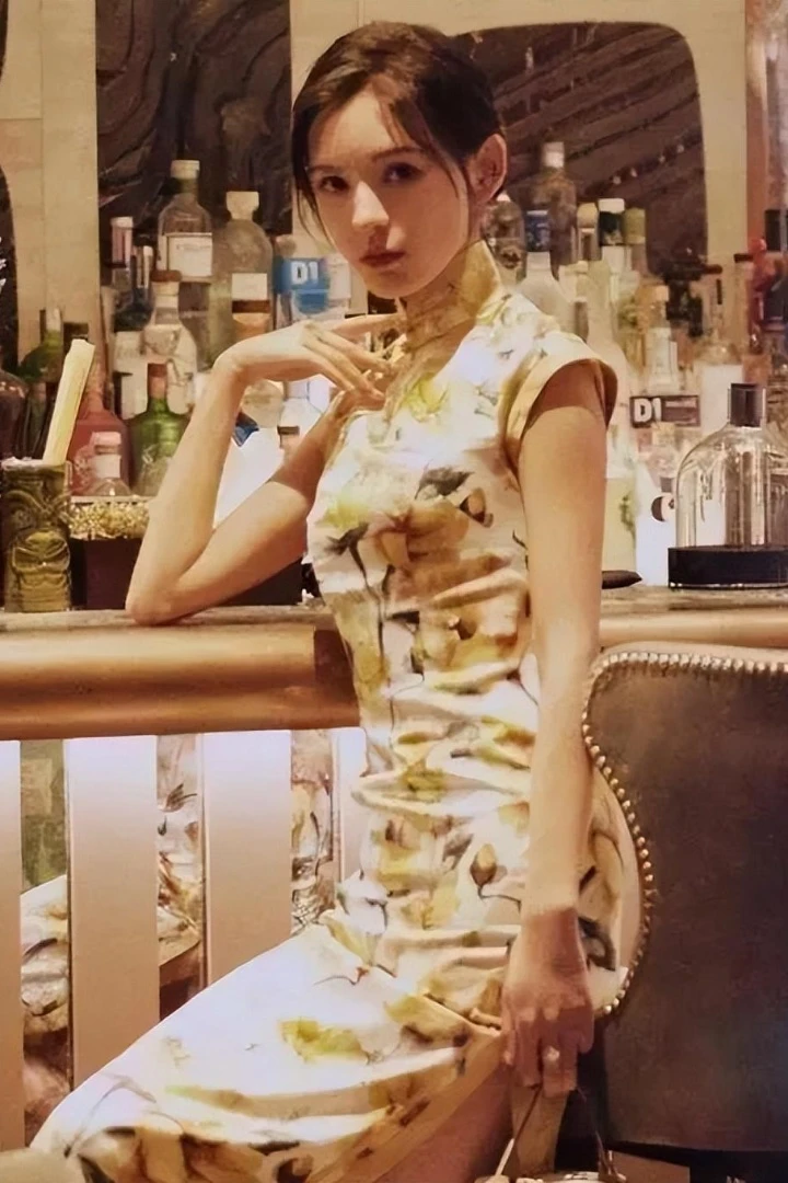 Zhang Yuxi: the Fashion Cheongsam Goddess