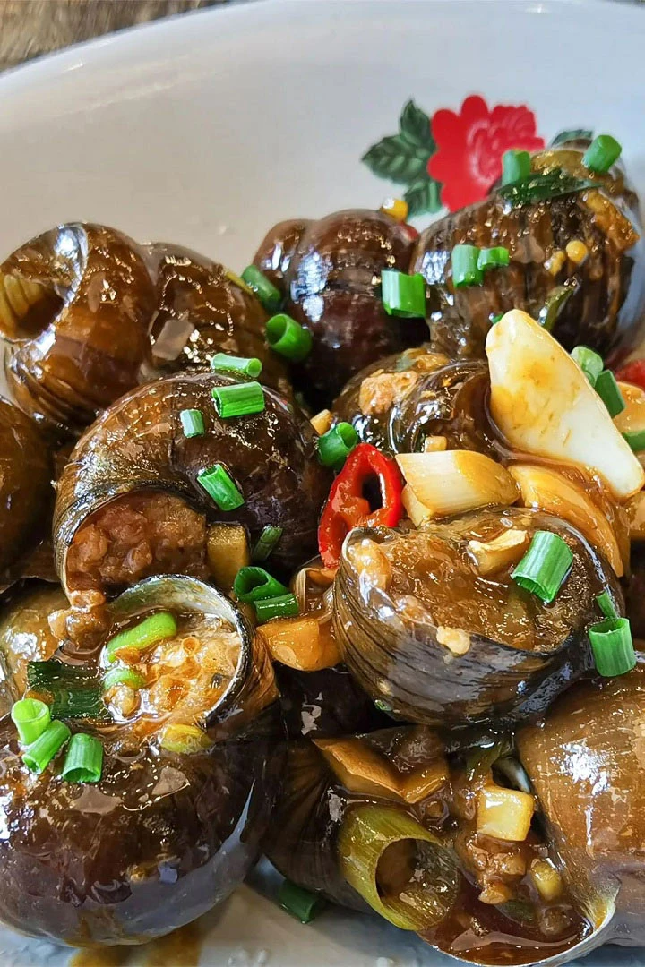 A Small Snail Unify China's Late-night Snack Empire