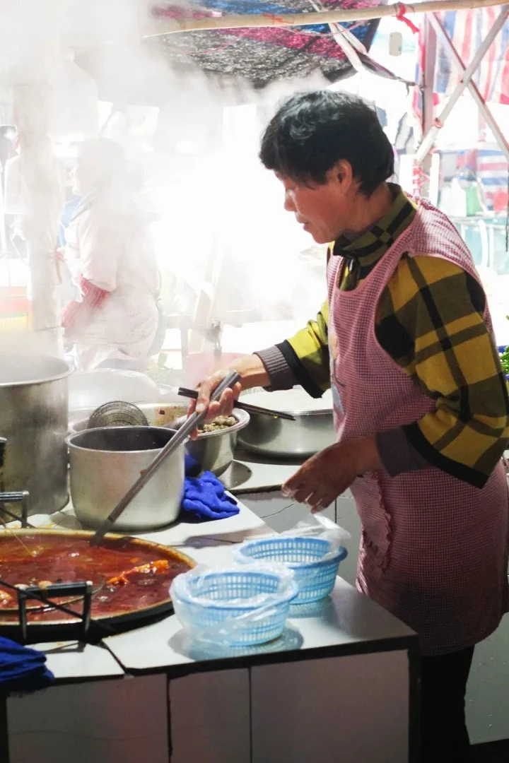 A Small Snail Unify China's Late-night Snack Empire