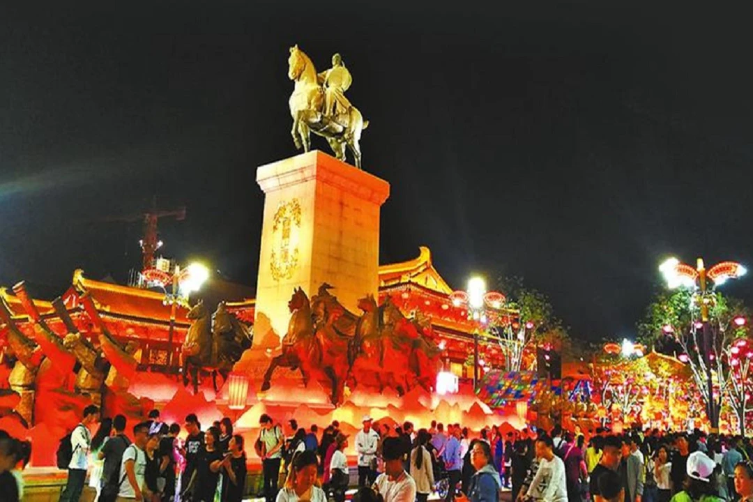 The Night Charms of Xi'an City