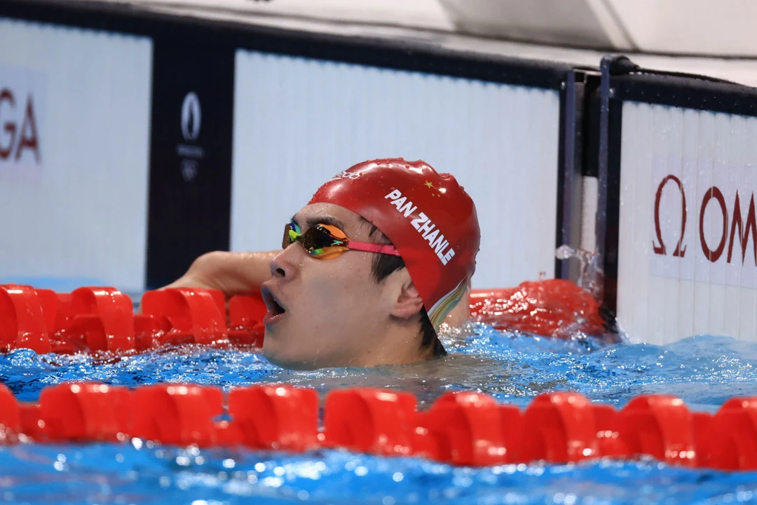 China's Swim Relay Team: A Gritty Performance at Paris Olympics