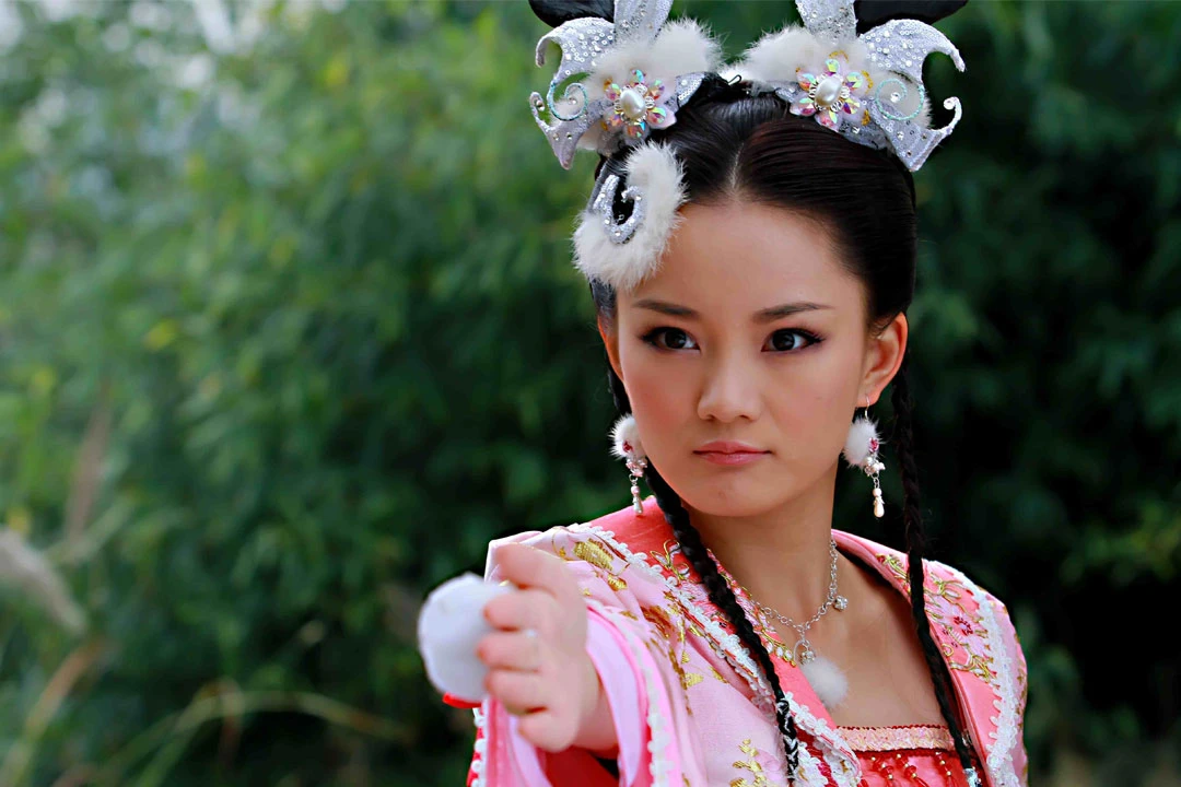 From Wildflower to Stardom: The Evolution of Xin Zi