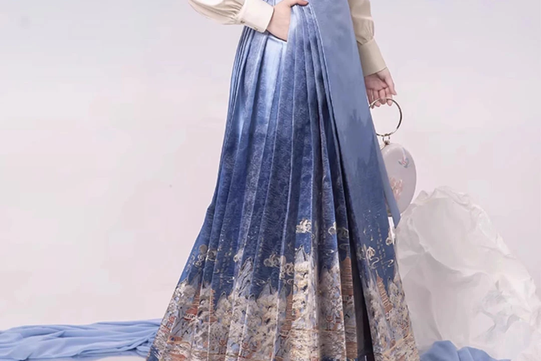 Revitalizing Tradition: The Rise of New Hanfu in Modern China