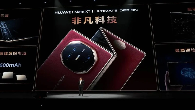 Huawei Mate XT: Z-shaped Tri-fold Phone