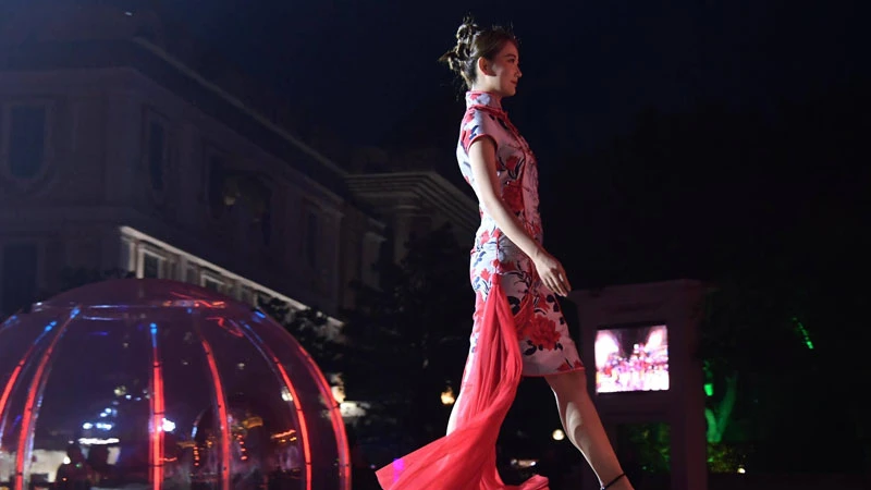 Shenyang Qipao Culture Week Closes in Spectacular Fashion