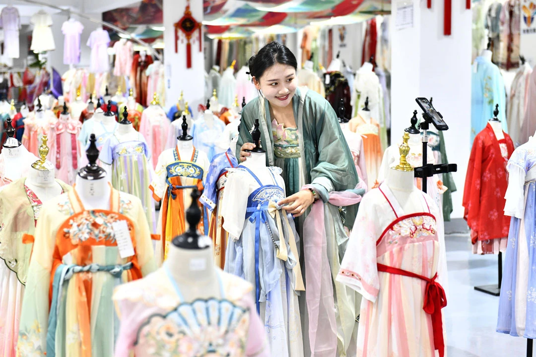 How Traditional Attire is Reshaping Modern China