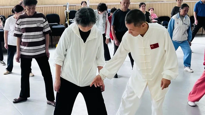 Tai Chi Connects Community for Health and Harmony