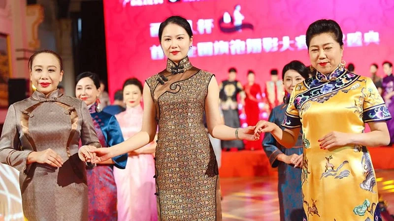 The New Wave of Traditional Chinese Fashion