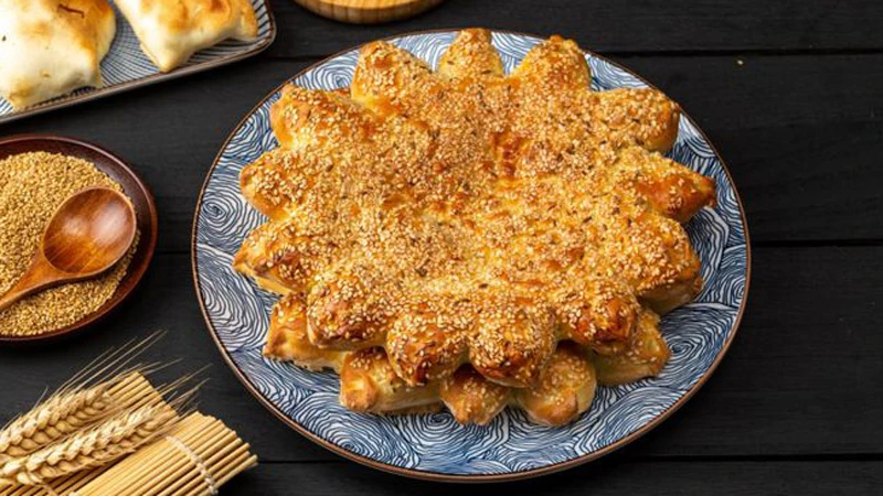 Xinjiang's Famous Food, Naan Round Flatbread