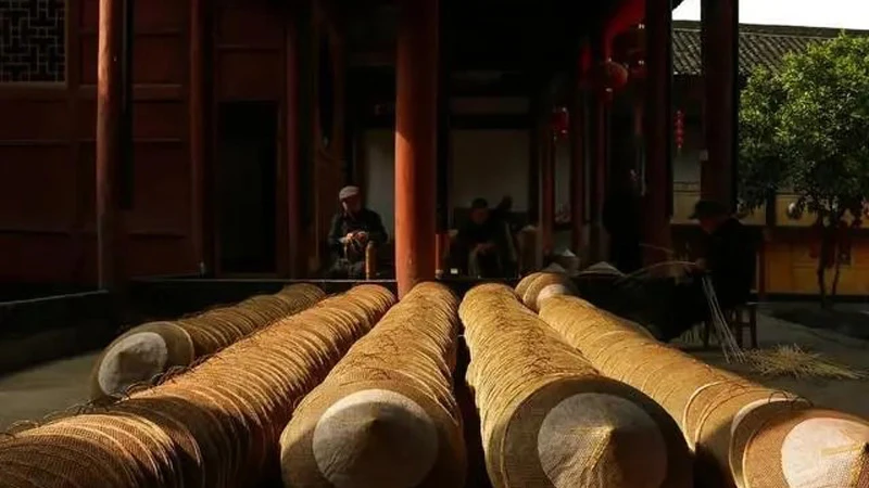 The Craft of the Chinese Bamboo Hat