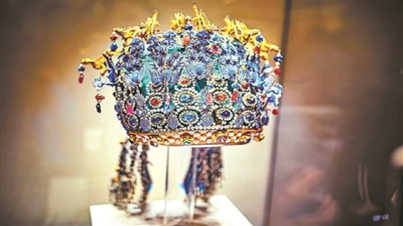 Empress's Crown: The Iconic Ming Dynasty Treasure