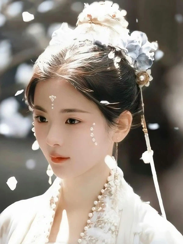 Song Dynasty Fashion: The Truth About Pearl Makeup