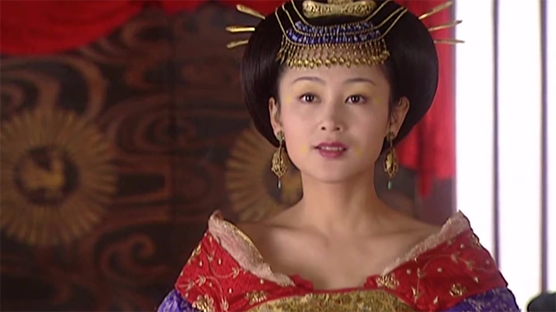 Why Have Off-the-Shoulder Outfits Disappeared from Historical Dramas?