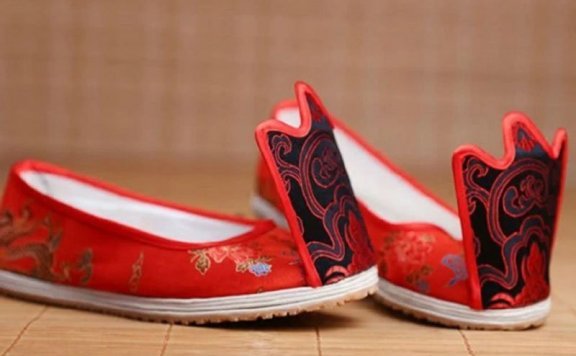 The Secret of the Chinese Ancient Hanfu Shoe Tip