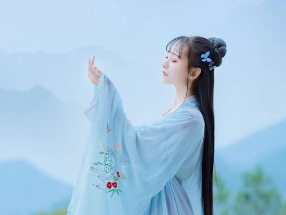 My Story with Hanfu: Hanfu Makes Me Beautiful - Xiayang