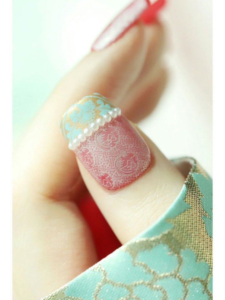 ehmkay nails: Tie Dye Nail Art with Stella Chroma